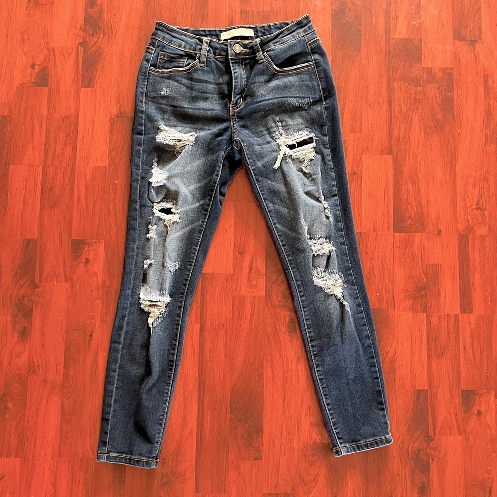 Distressed Ankle Skinny - Nature brand. Size 5R